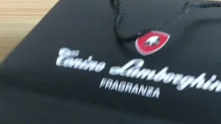 핫세일 맞춤 인쇄 고급 블랙 포장 골판지 향수 포장 신발 의류 쇼핑 선물